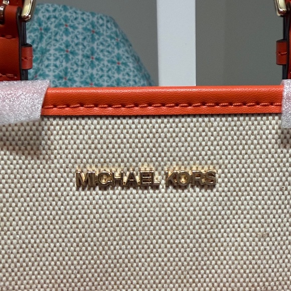 Michael Kors Tan and Orange Tote Bag - Picture 2 of 15